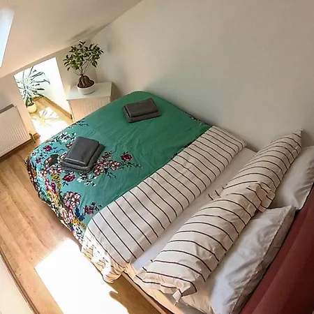 1 Bed Attic Flat With Easy Reach To City Centre Londres Exterior foto