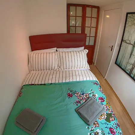1 Bed Attic Flat With Easy Reach To City Centre Londres Exterior foto